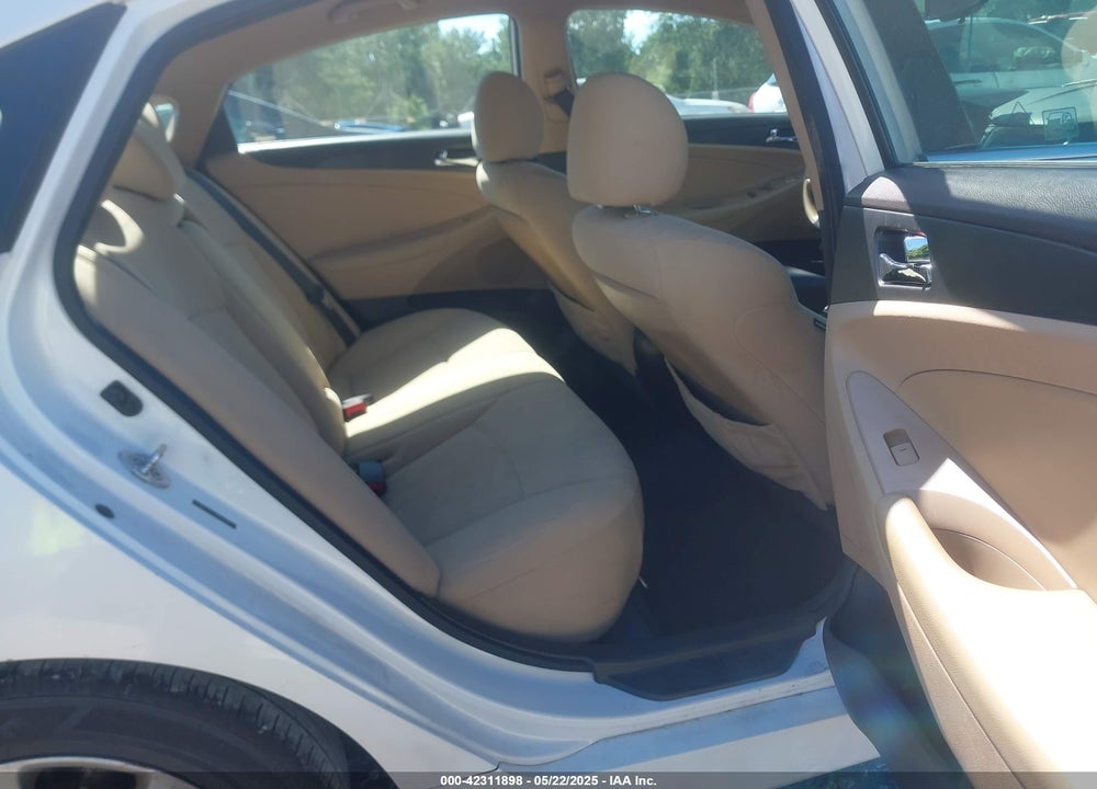 2014 HYUNDAI SONATA VIN: 5NPEB4AC9EH911146