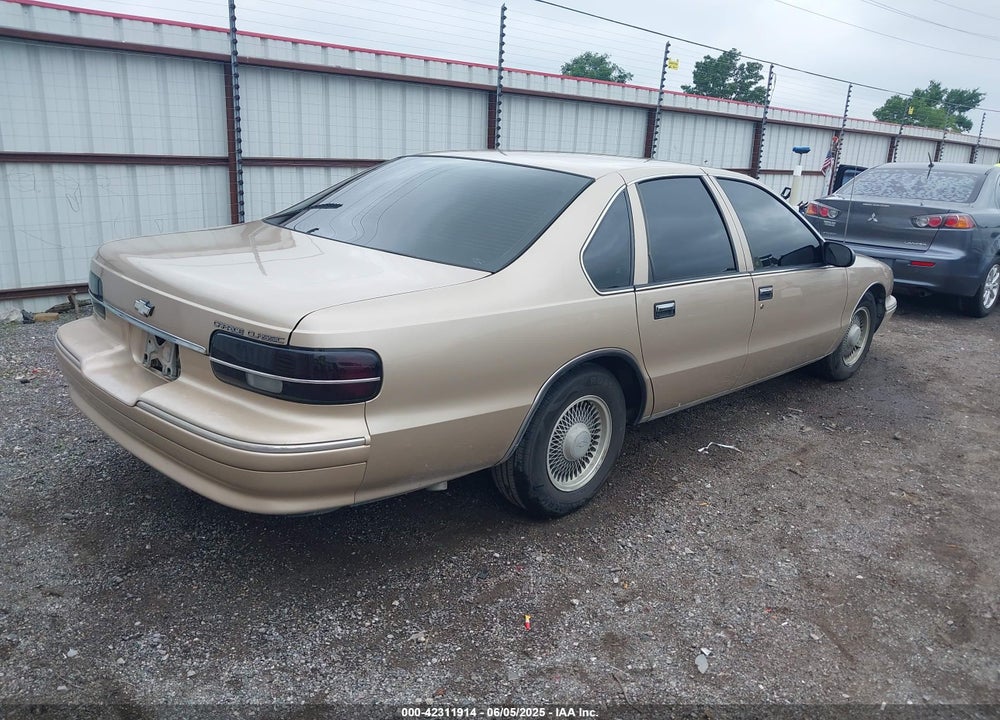 1996 CHEVROLET CAPRICE CLASSIC VIN: 1G1BL52W7TR179967
