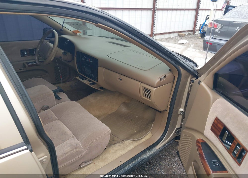 1996 CHEVROLET CAPRICE CLASSIC VIN: 1G1BL52W7TR179967