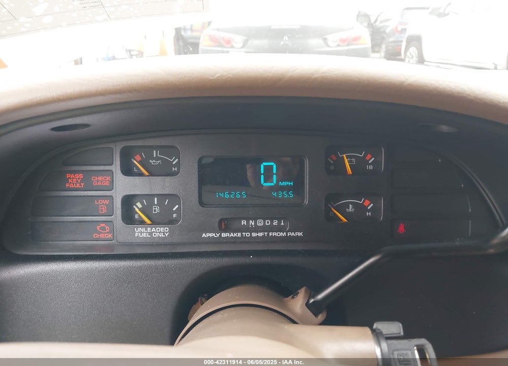 1996 CHEVROLET CAPRICE CLASSIC VIN: 1G1BL52W7TR179967