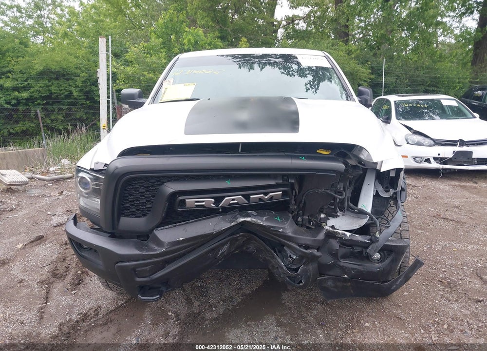 2019 RAM 1500 CLASSIC WARLOCK 4X4 6'4 BOX VIN: 1C6RR7GGXKS616991