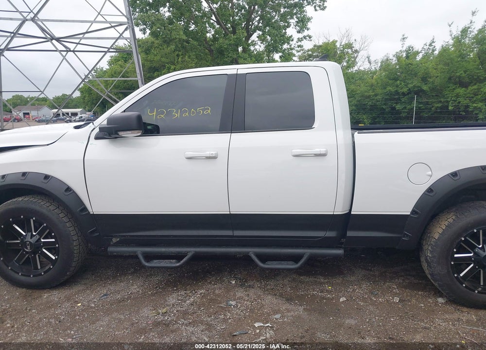 2019 RAM 1500 CLASSIC WARLOCK 4X4 6'4 BOX VIN: 1C6RR7GGXKS616991