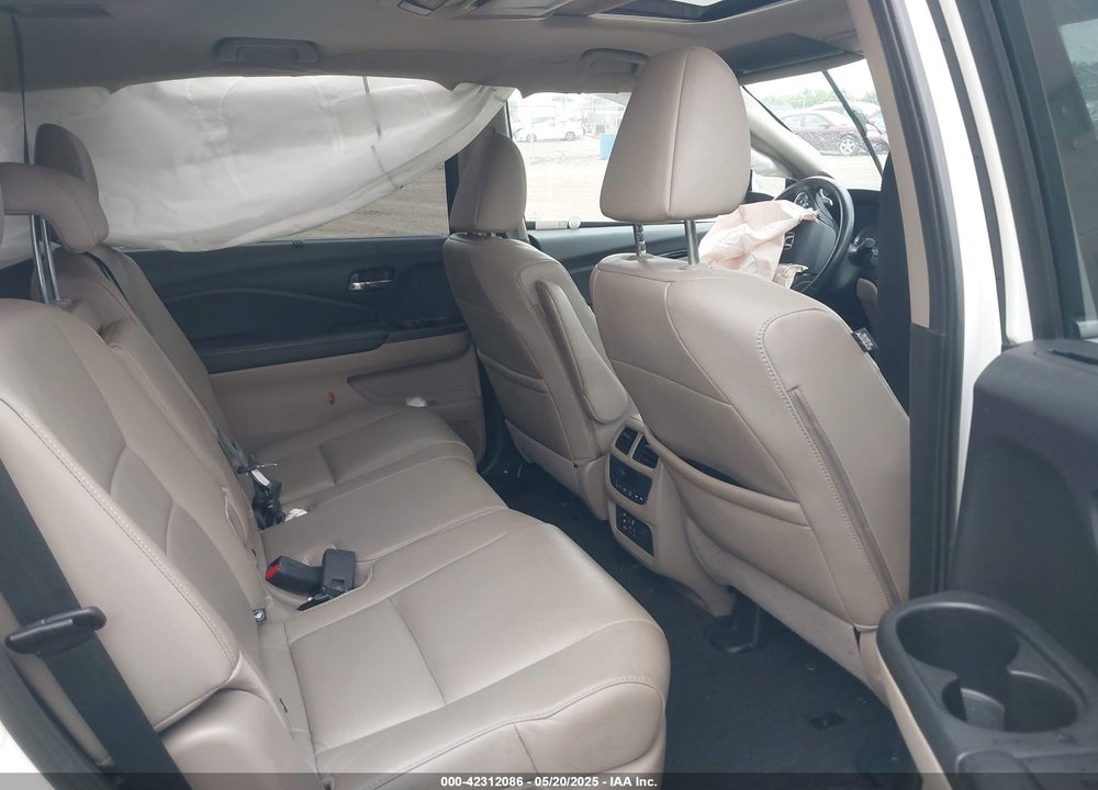 2018 HONDA PILOT VIN: 5FNYF6H91JB036788