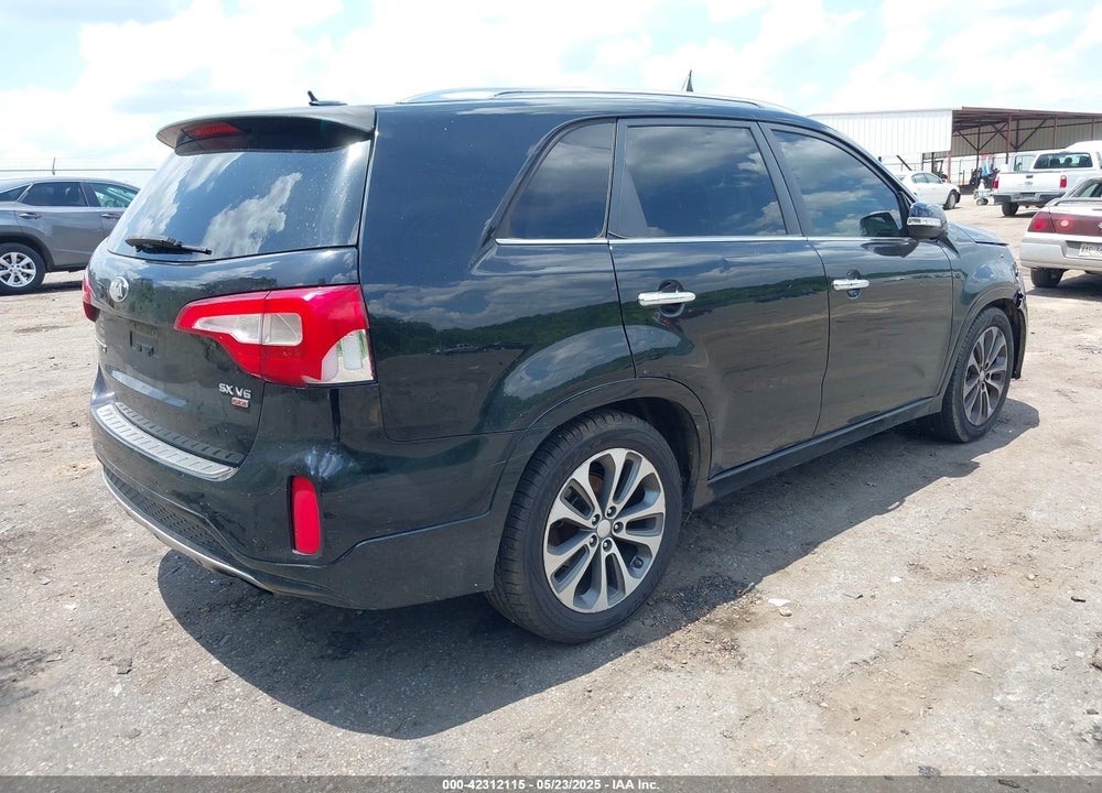2014 KIA SORENTO VIN: 5XYKW4A78EG533788