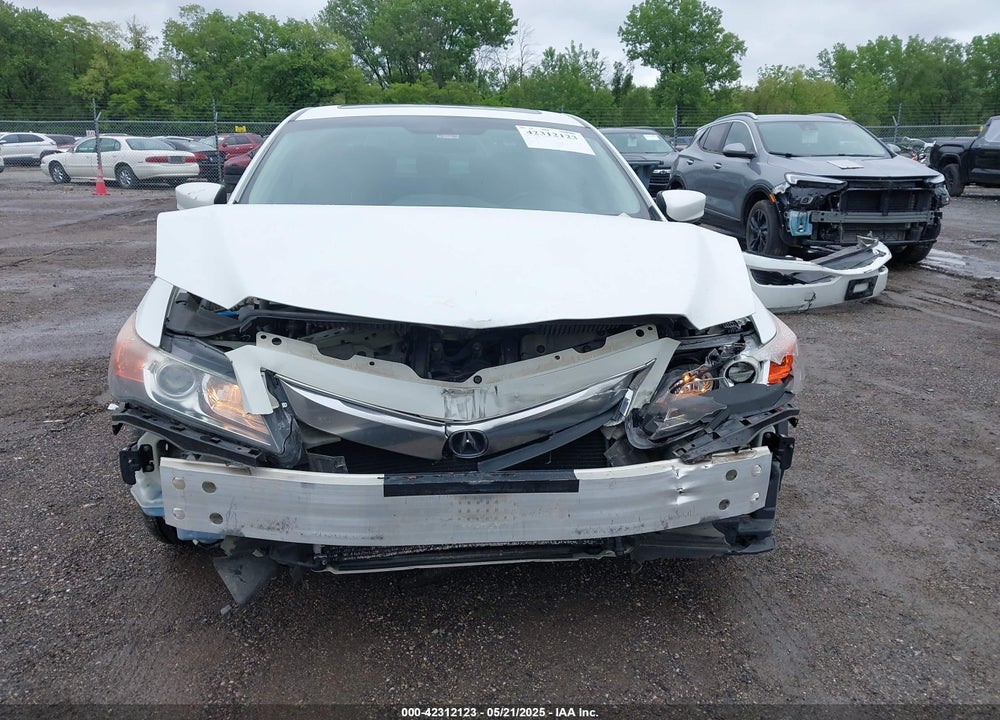 2014 ACURA ILX VIN: 19VDE1F38EE008591