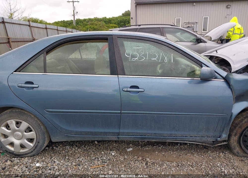 2003 TOYOTA CAMRY LE VIN: 4T1BE32K13U772512