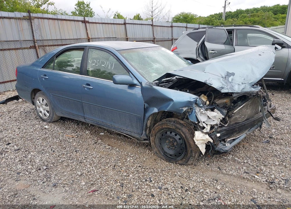 2003 TOYOTA CAMRY LE VIN: 4T1BE32K13U772512