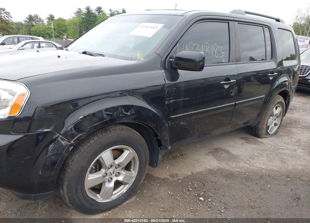 2011 HONDA PILOT VIN: 5FNYF4H77BB029431