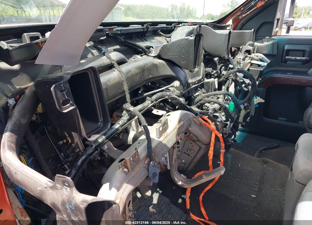 2015 GMC SIERRA 1500 VIN: 3GTU2UEC3FG220968