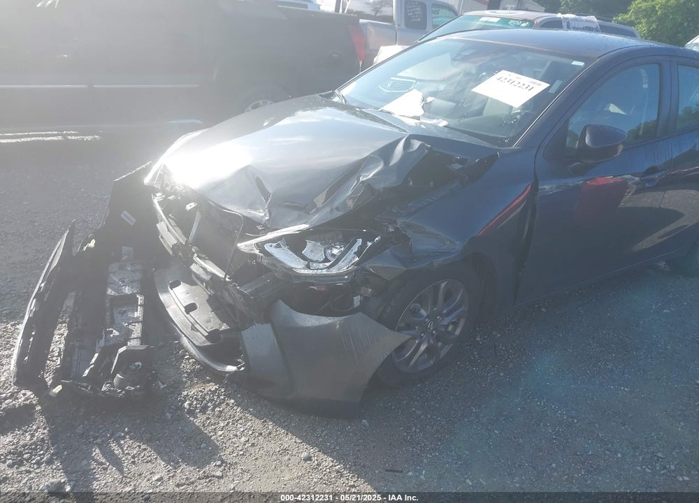 2019 TOYOTA YARIS VIN: 3MYDLBYV8KY515505