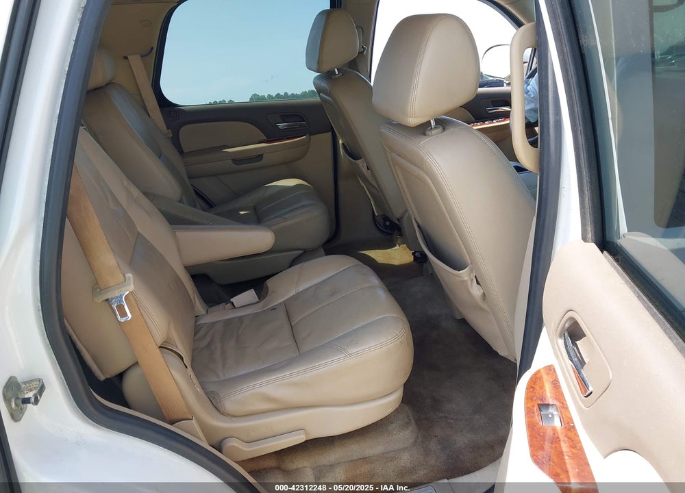 2009 GMC YUKON VIN: 1GKFC33049R158367