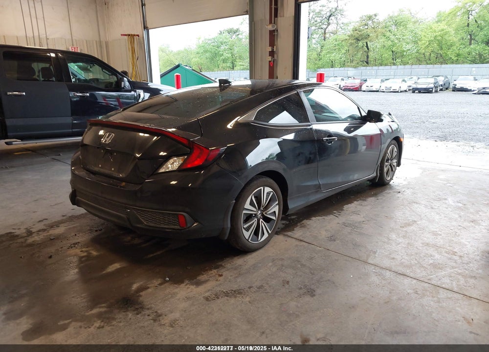 2018 HONDA CIVIC VIN: 2HGFC3B30JH357431