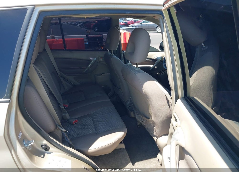 2005 TOYOTA RAV4 VIN: JTEGD20V550086905