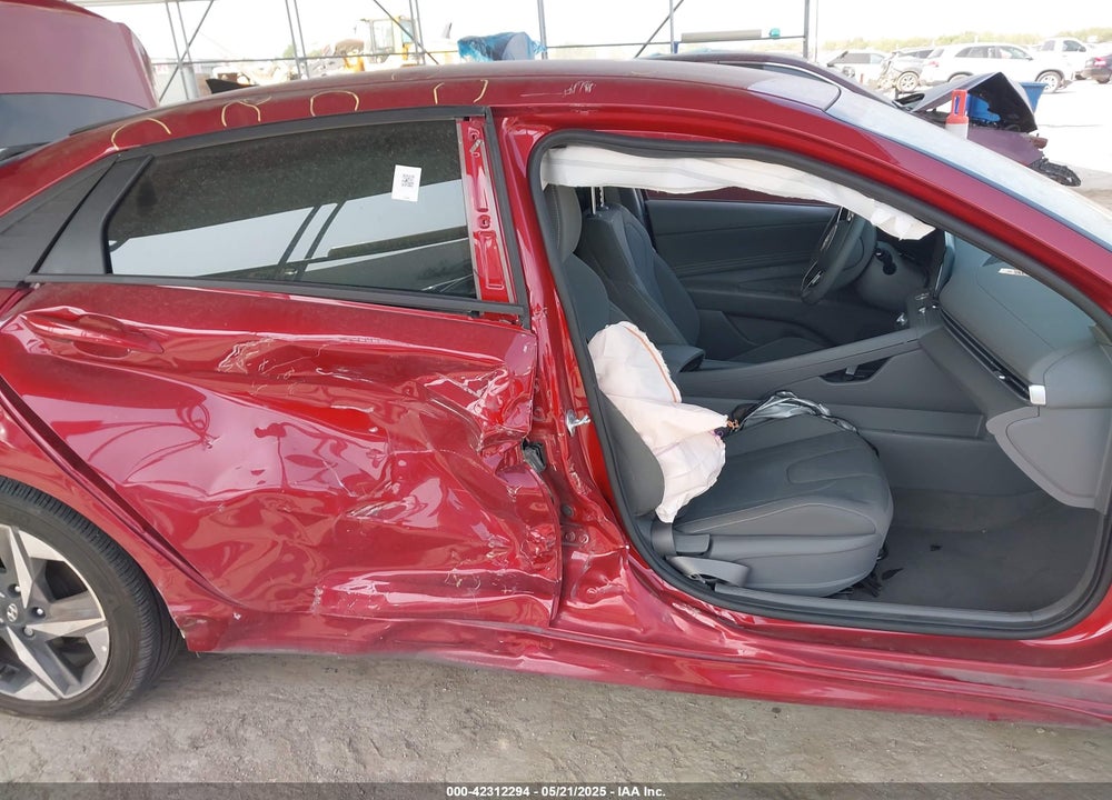 2023 HYUNDAI ELANTRA VIN: KMHLS4AG9PU621861