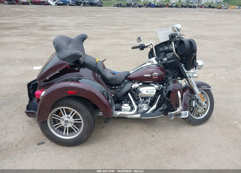 2022 HARLEY-DAVIDSON FLHTCUTG VIN: 1HD1MAF10NB853362