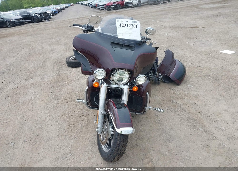 2022 HARLEY-DAVIDSON FLHTCUTG VIN: 1HD1MAF10NB853362