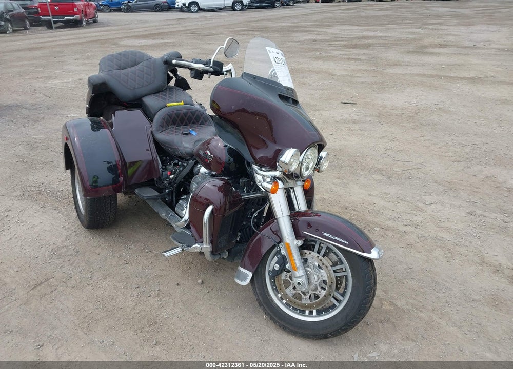 2022 HARLEY-DAVIDSON FLHTCUTG VIN: 1HD1MAF10NB853362
