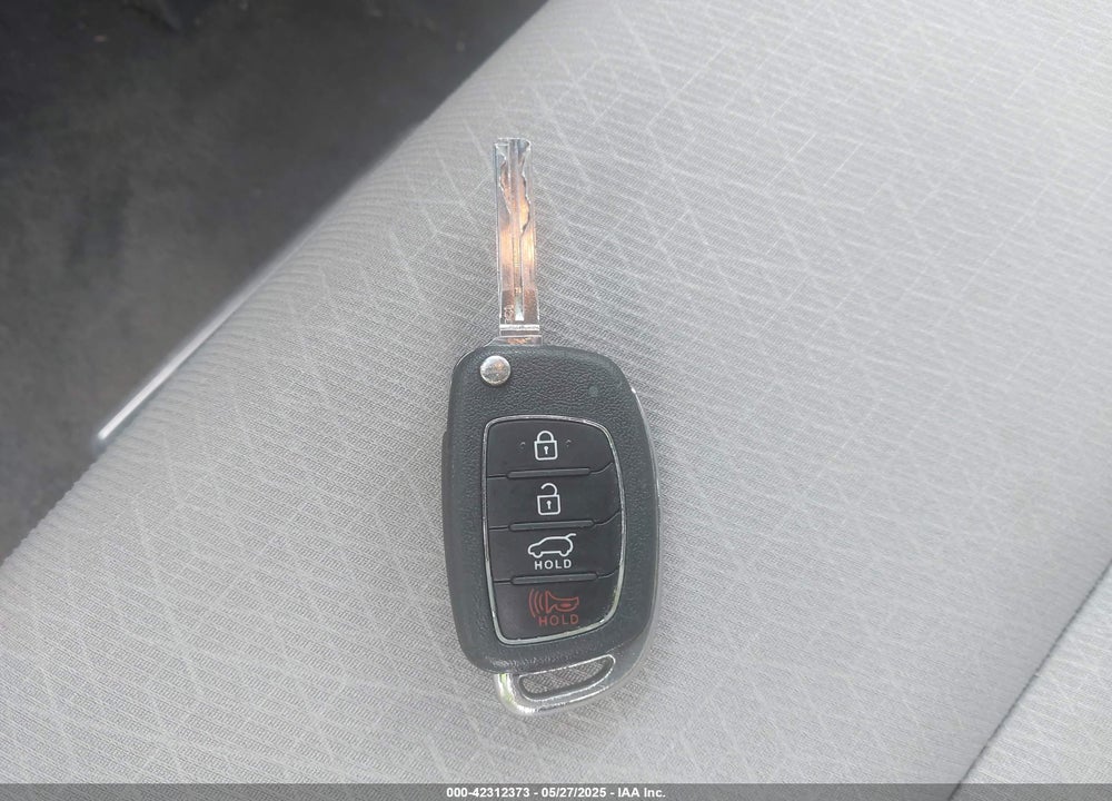 2016 HYUNDAI TUCSON VIN: KM8J3CA43GU101384