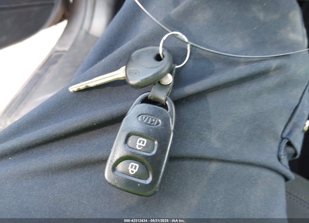 2011 KIA SPORTAGE LX VIN: KNDPB3A25B7066046