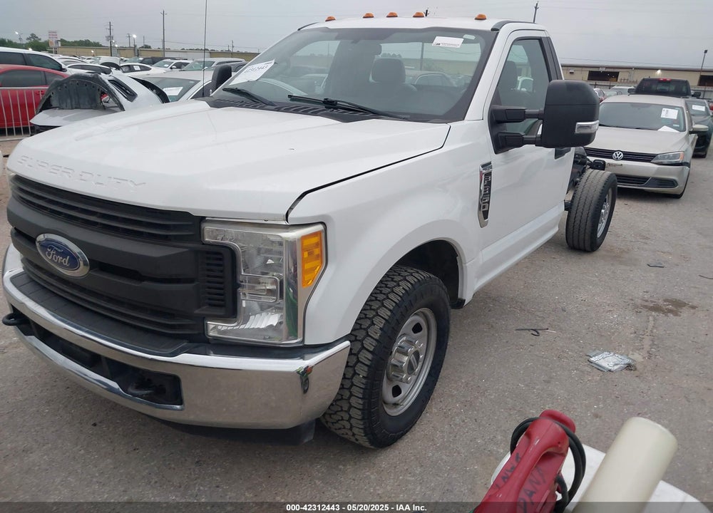 2017 FORD F-350 CHASSIS VIN: 1FDRF3E67HEE28260