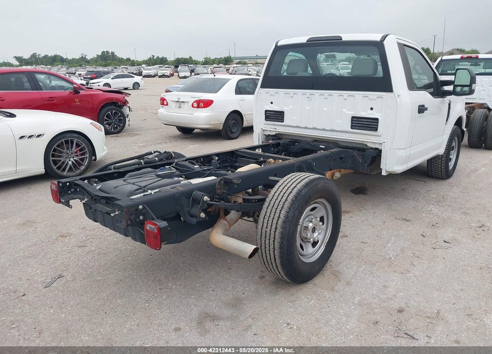 2017 FORD F-350 CHASSIS VIN: 1FDRF3E67HEE28260