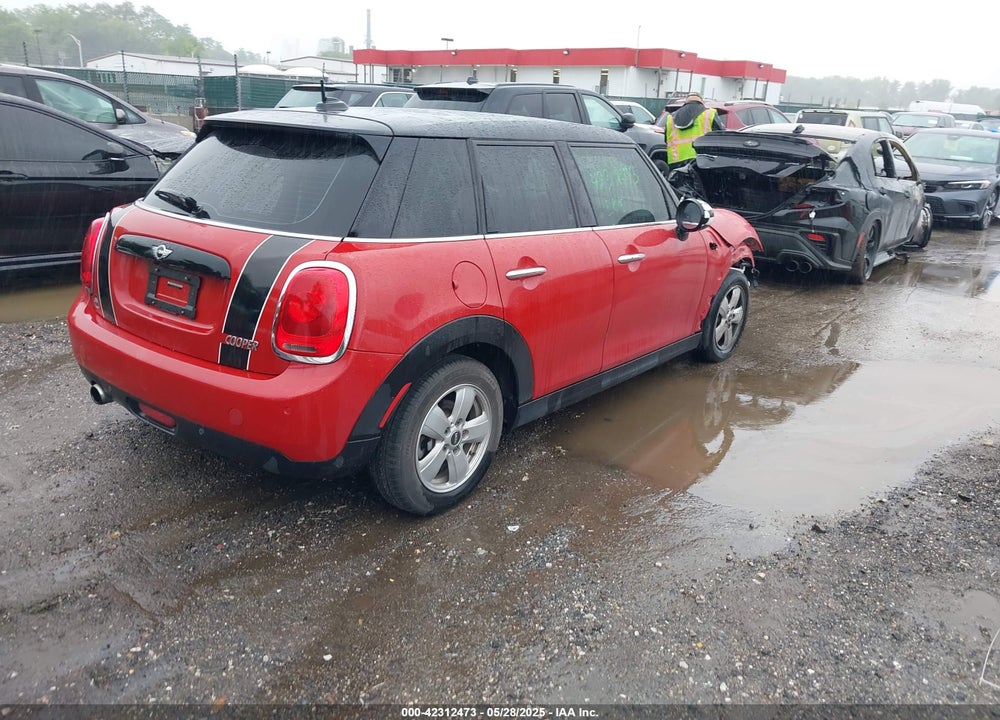 2017 MINI HARDTOP COOPER VIN: WMWXU1C58H2E18094