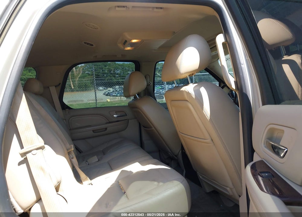 2010 CADILLAC ESCALADE PREMIUM VIN: 1GYUCCEF0AR155906