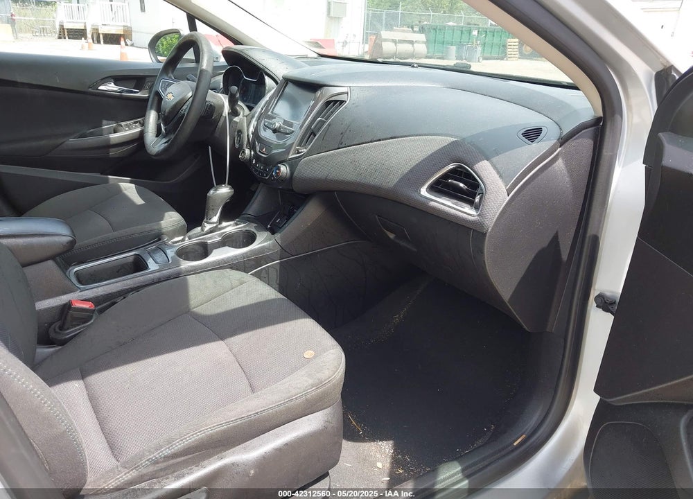 2017 CHEVROLET CRUZE VIN: 1G1BE5SM4H7251879