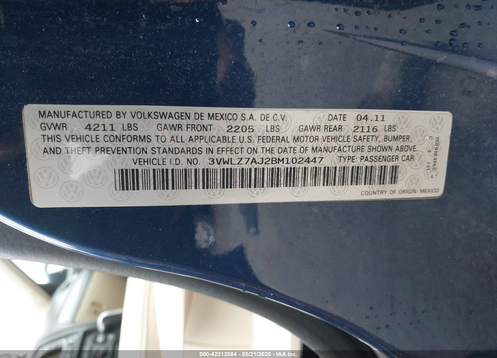 2011 VOLKSWAGEN JETTA VIN: 3VWLZ7AJ2BM102447