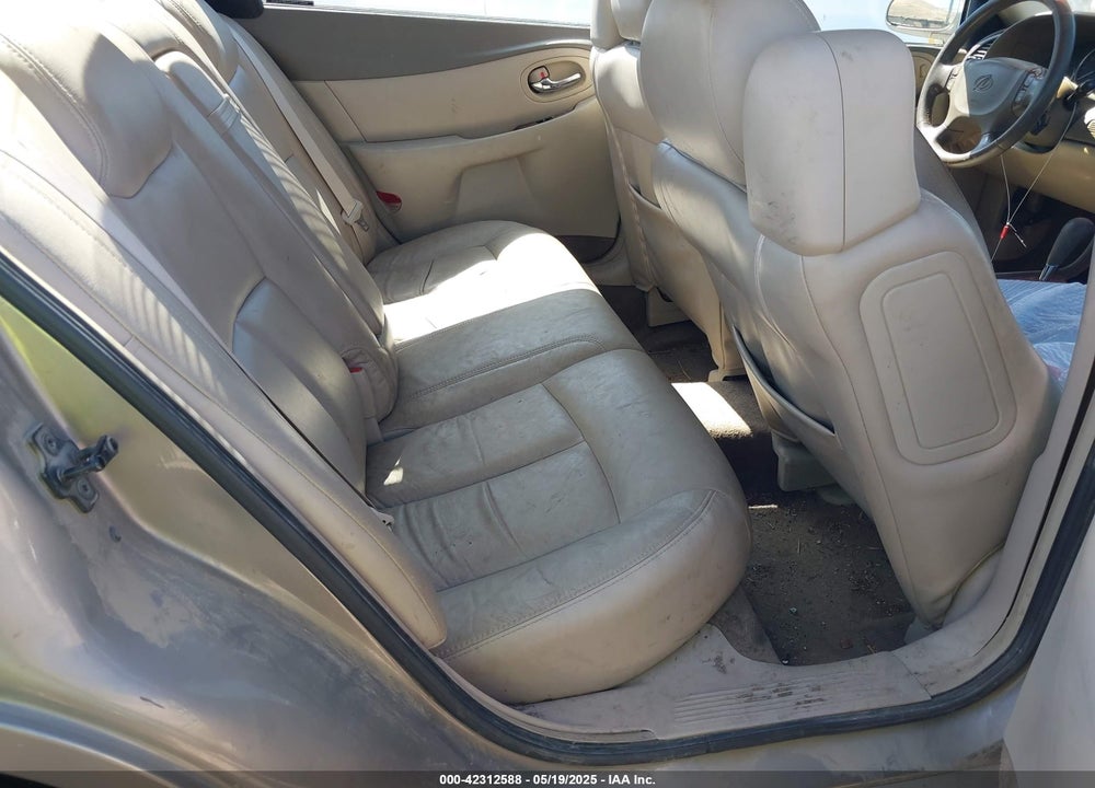 2001 OLDSMOBILE AURORA 3.5 VIN: 1G3GR62H414102471