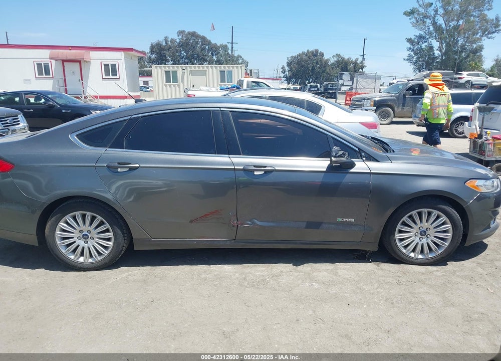 2016 FORD FUSION ENERGI SE LUXURY VIN: 3FA6P0PU8GR188085