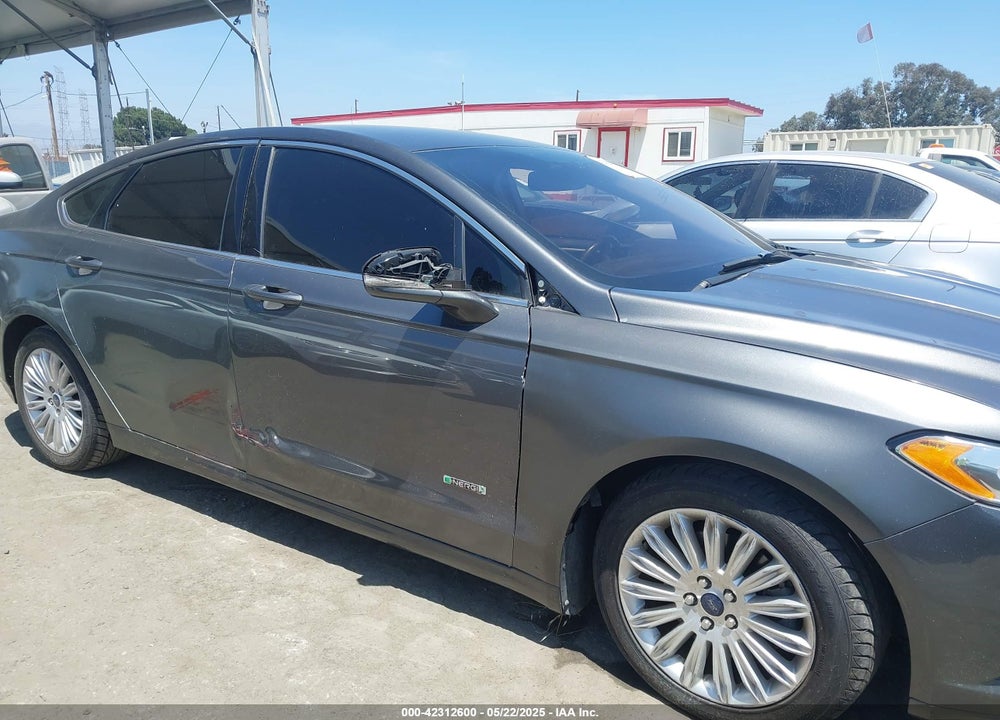 2016 FORD FUSION ENERGI SE LUXURY VIN: 3FA6P0PU8GR188085