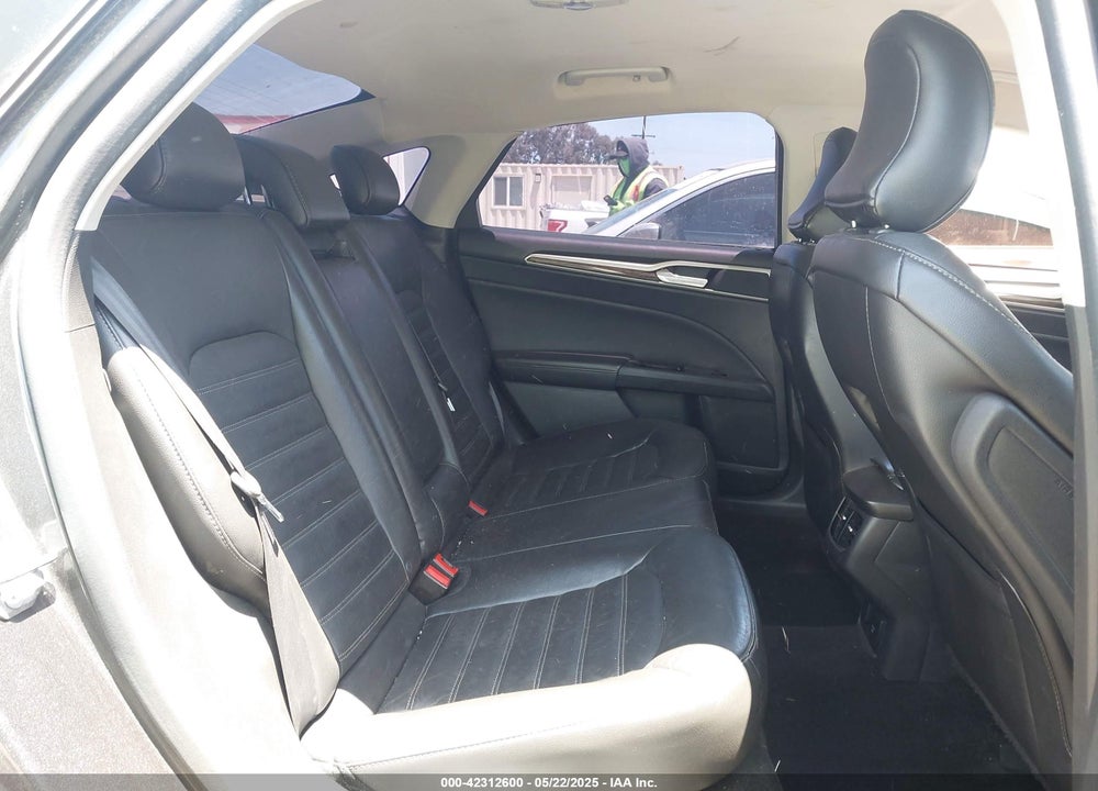 2016 FORD FUSION ENERGI SE LUXURY VIN: 3FA6P0PU8GR188085