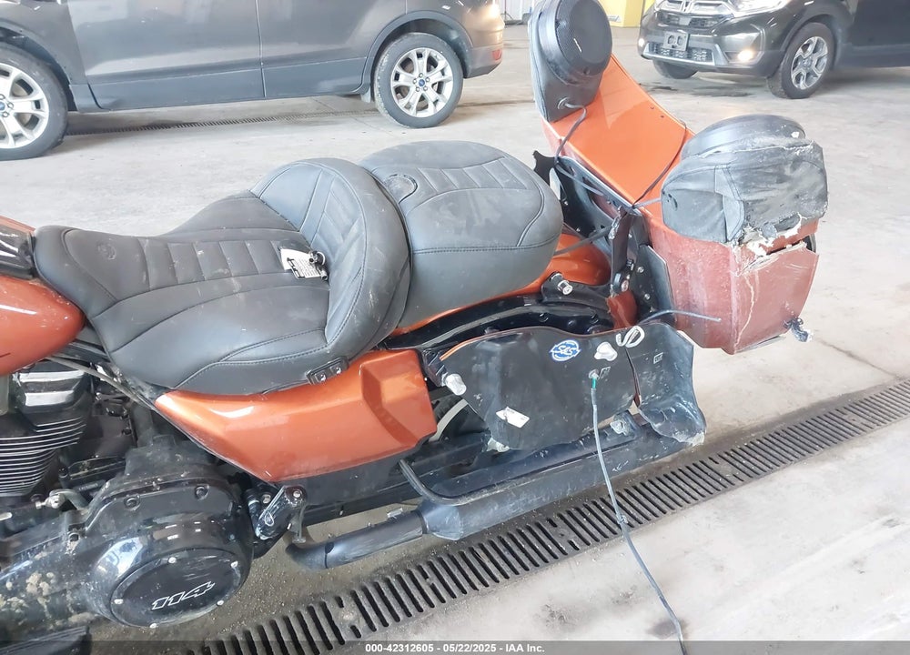 2019 HARLEY-DAVIDSON FLTRXS VIN: 1HD1KTP19KB673325