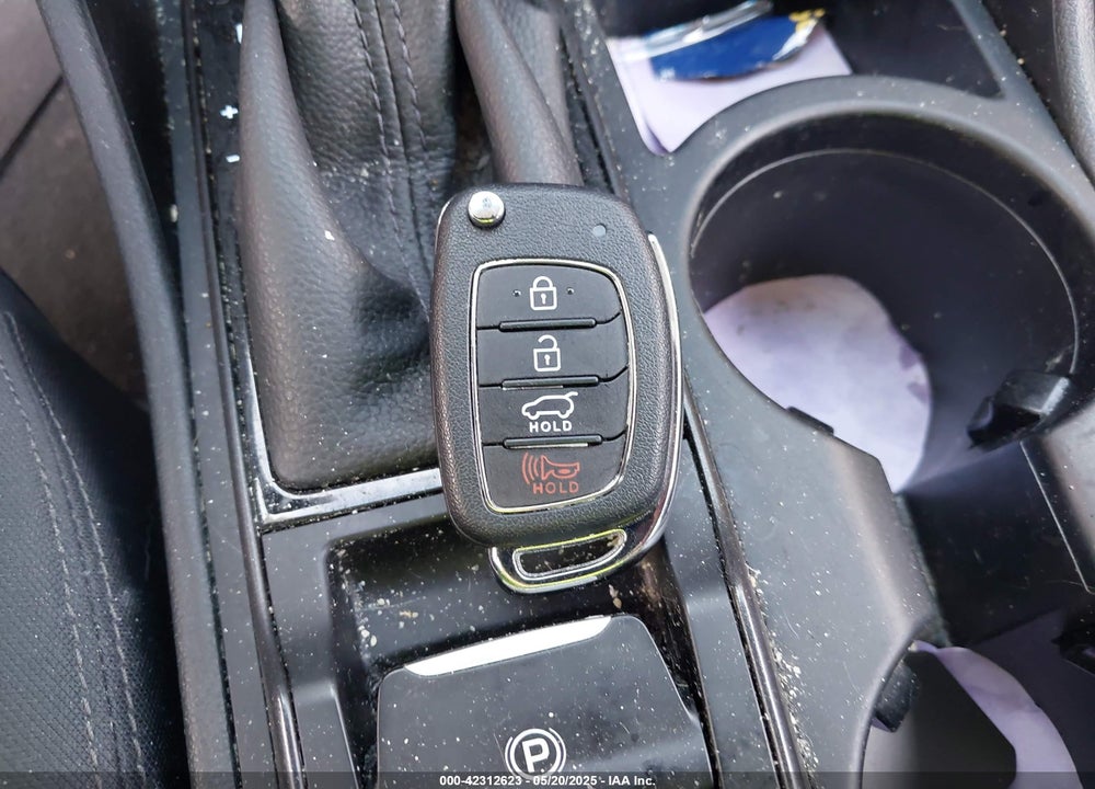 2020 HYUNDAI TUCSON VIN: KM8J23A44LU099867
