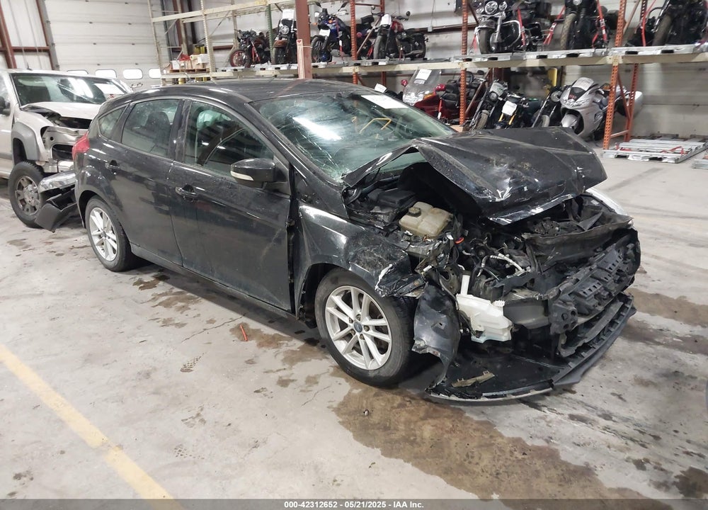 2015 FORD FOCUS VIN: 1FADP3K2XFL277426