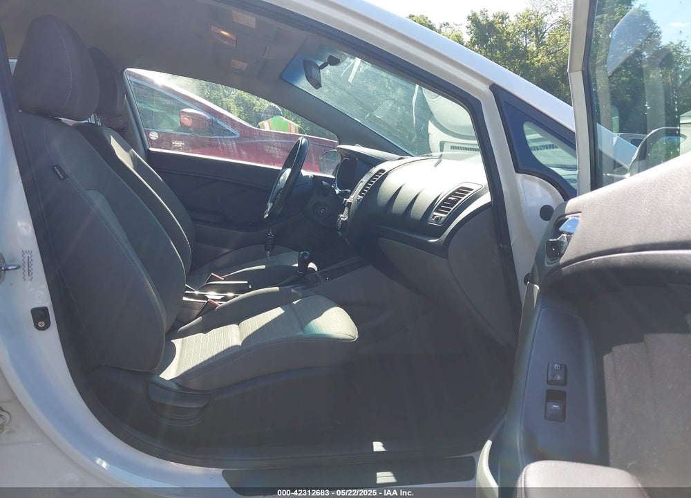2014 KIA FORTE EX VIN: KNAFX4A89E5050968