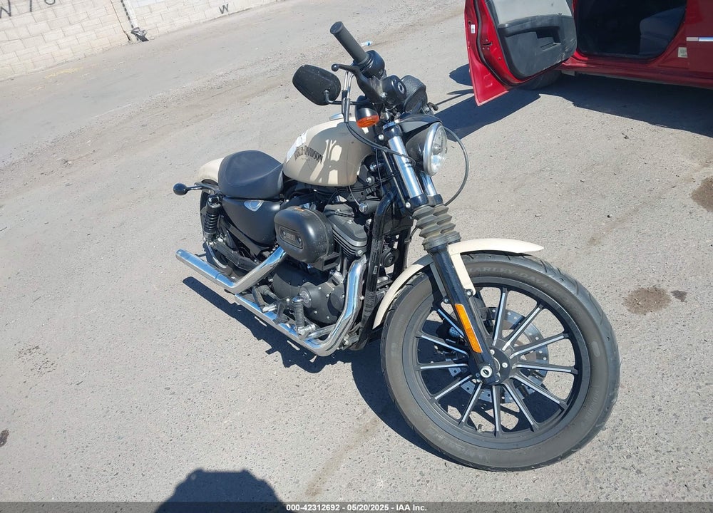 2015 HARLEY-DAVIDSON XL883 IRON 883 VIN: 1HD4LE213FC412513