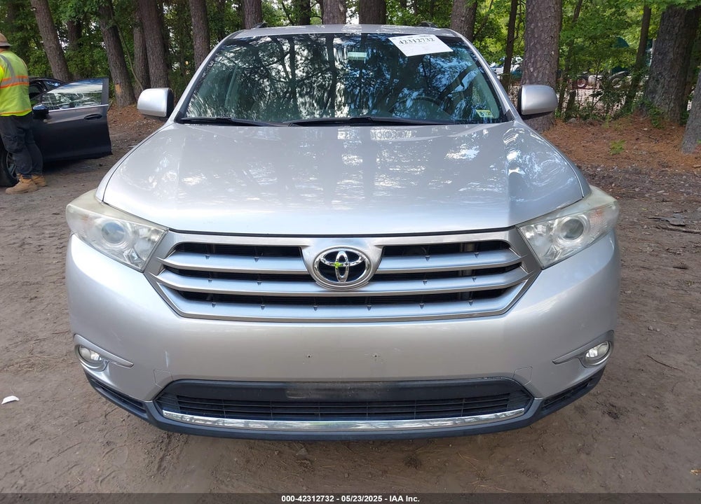 2013 TOYOTA HIGHLANDER SE V6 VIN: 5TDBK3EH6DS256875