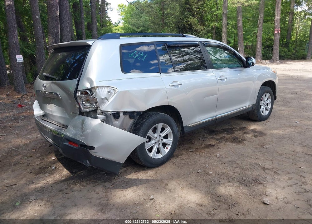 2013 TOYOTA HIGHLANDER SE V6 VIN: 5TDBK3EH6DS256875