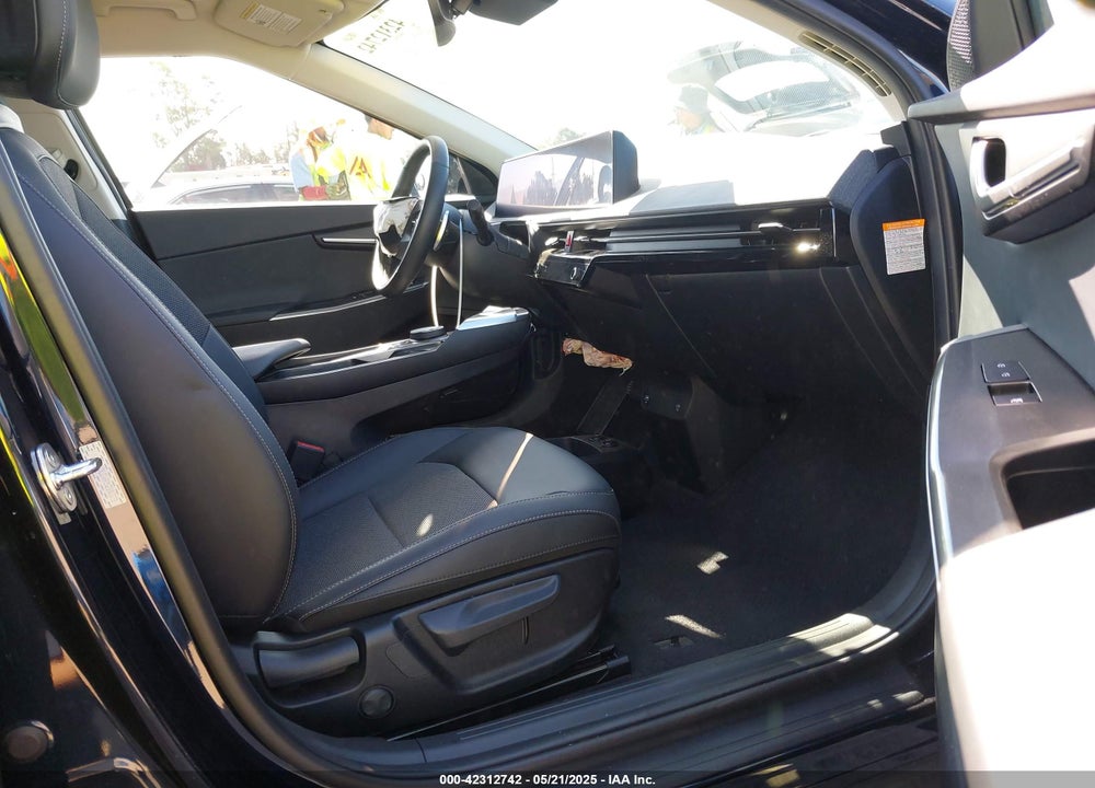 2024 KIA EV6 VIN: KNDC3DLC0R5210373