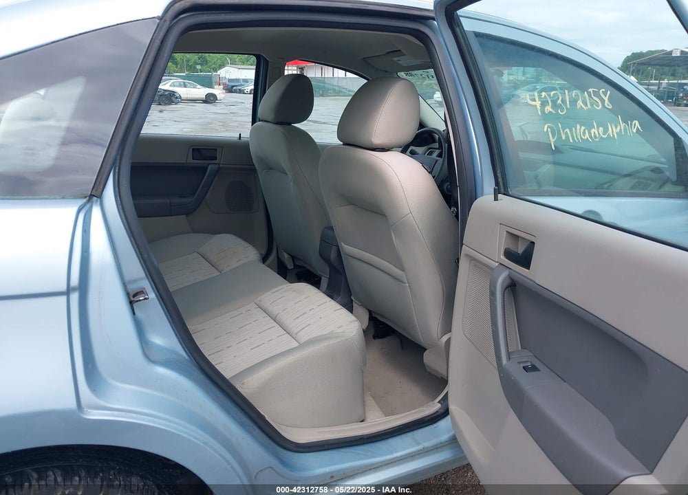 2009 FORD FOCUS VIN: 1FAHP35N69W184400
