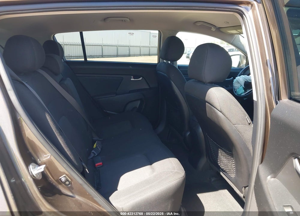 2012 KIA SPORTAGE VIN: KNDPB3A25C7321828