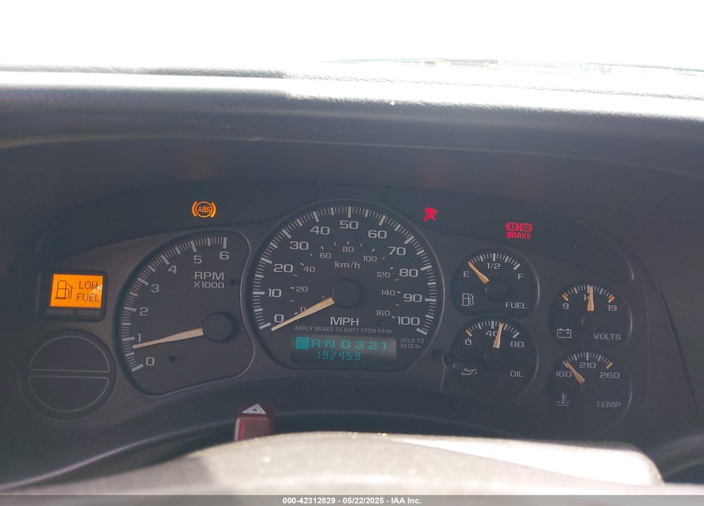 2002 CHEVROLET SUBURBAN 1500 LS VIN: 3GNEC16Z62G255198