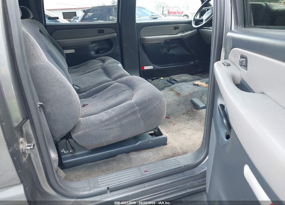 2002 CHEVROLET SUBURBAN 1500 LS VIN: 3GNEC16Z62G255198