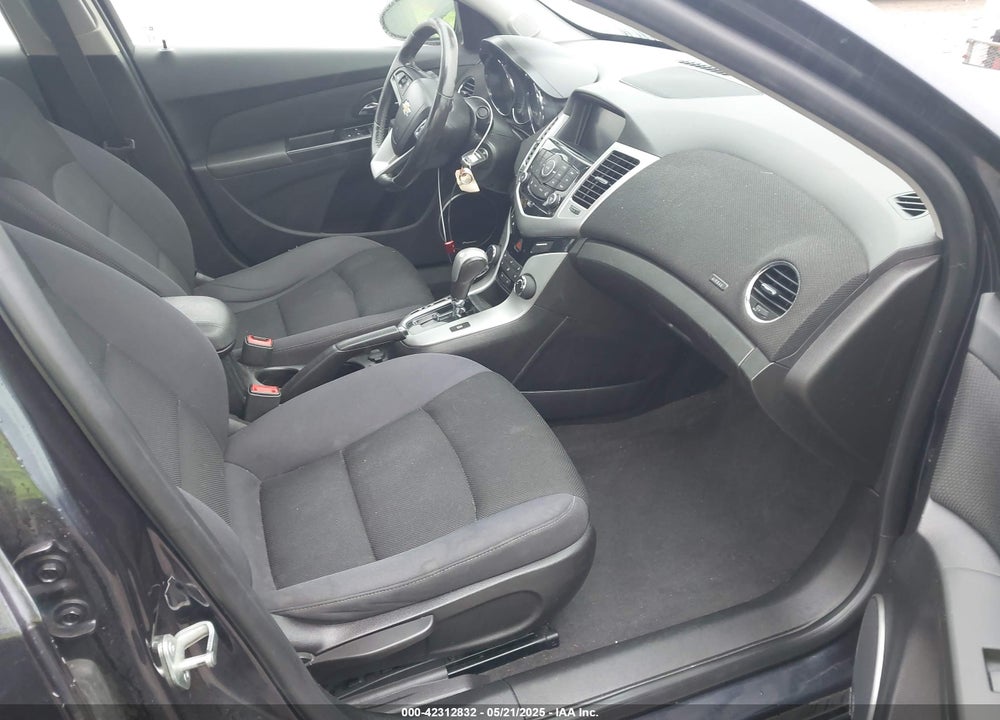 2014 CHEVROLET CRUZE 1LT AUTO VIN: 1G1PC5SB9E7453056