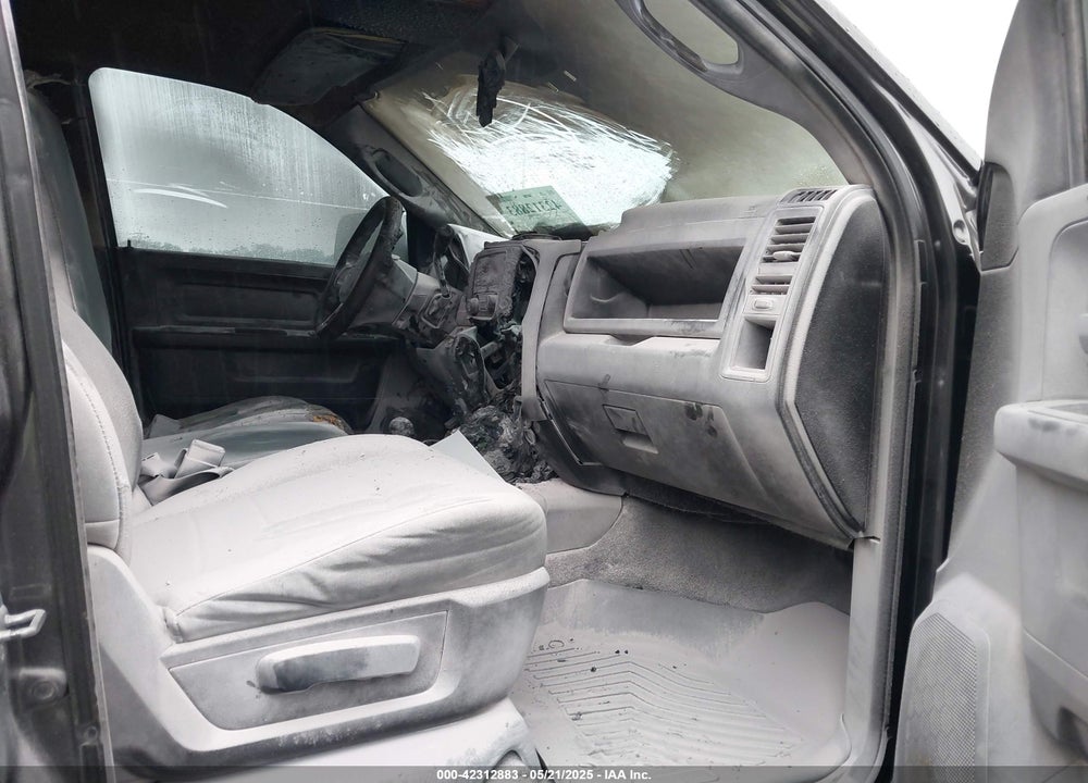 2014 RAM 3500 TRADESMAN VIN: 3C63R3CT0EG240587