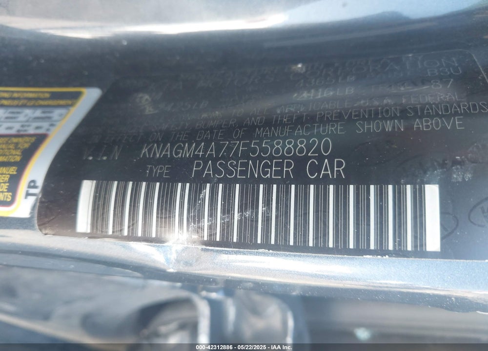 2015 KIA OPTIMA VIN: KNAGM4A77F5588820