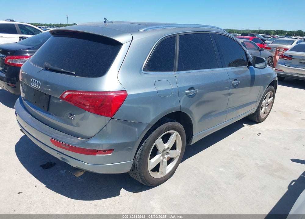 2010 AUDI Q5 3.2 PREMIUM VIN: WA1LKAFP2AA083406