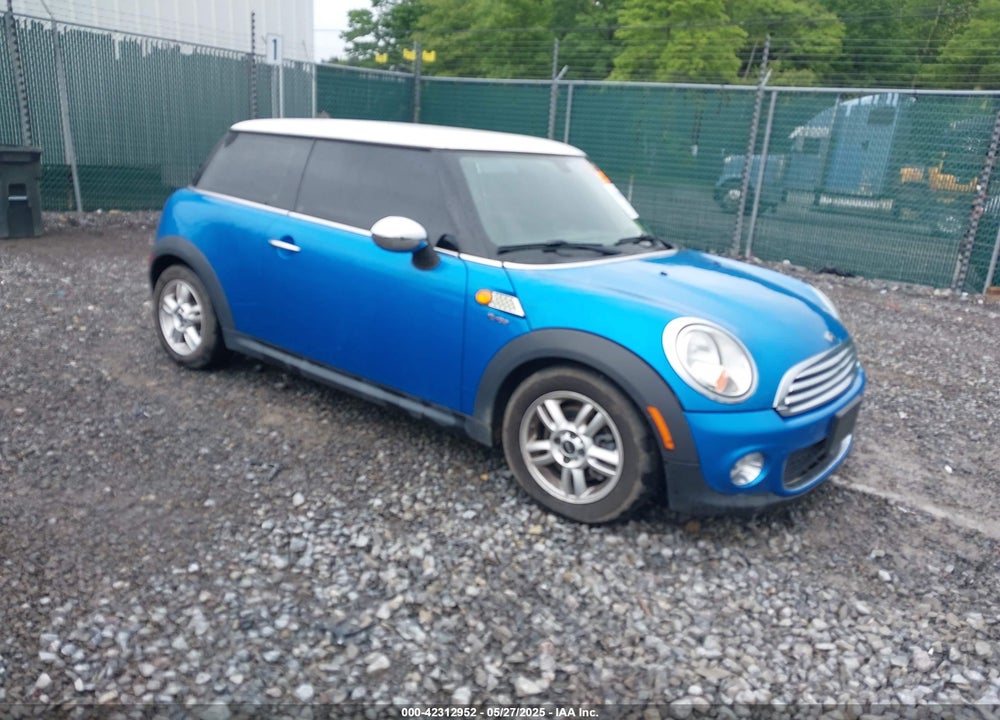 2012 MINI COOPER VIN: WMWSU3C54CT255840